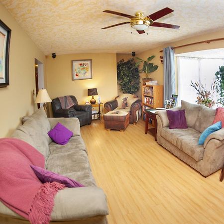 Tiga Bed And Breakfast Yellowknife Ngoại thất bức ảnh