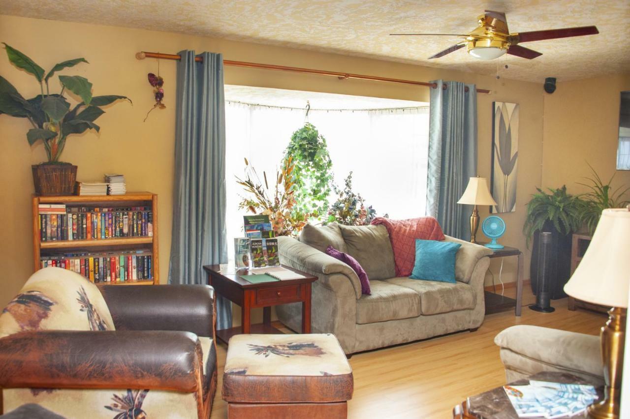 Tiga Bed And Breakfast Yellowknife Ngoại thất bức ảnh