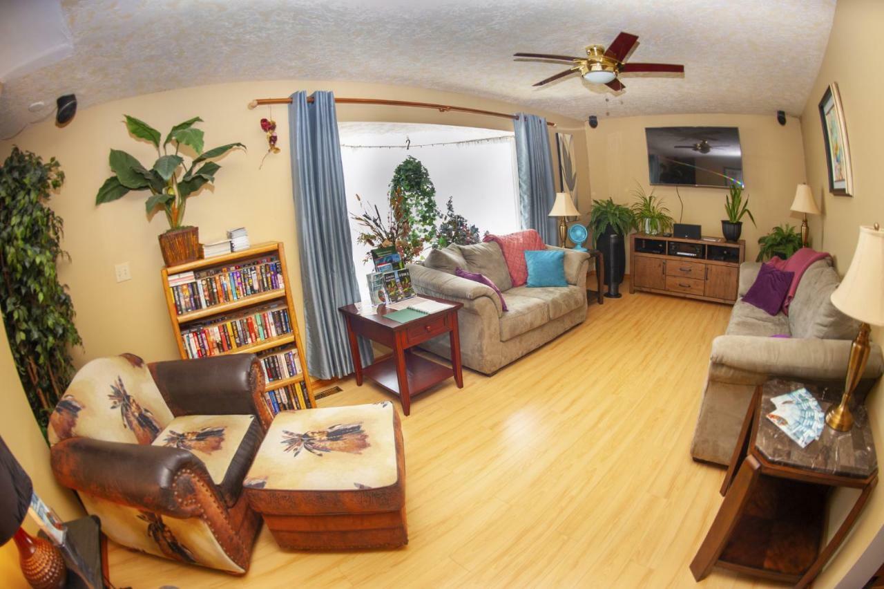Tiga Bed And Breakfast Yellowknife Ngoại thất bức ảnh